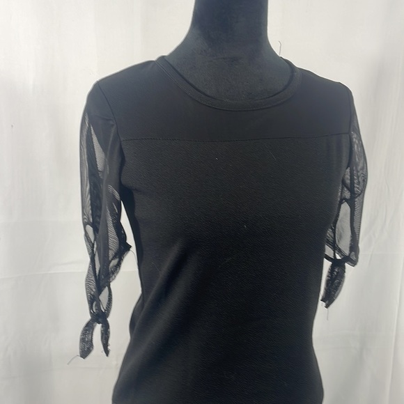Black Top, T, Sheer sleeves,Small - Picture 2 of 7